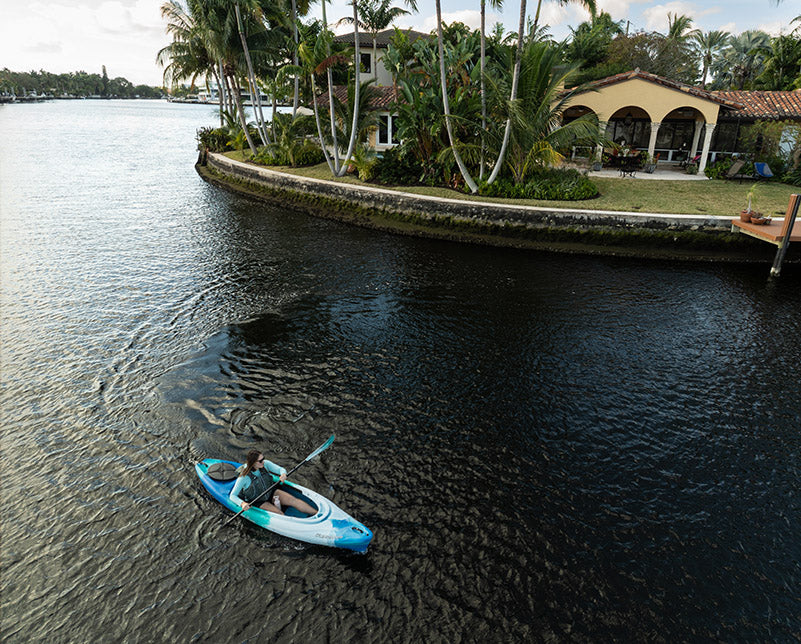 Old Town Vapor 10XT Kayak Package - Image 6