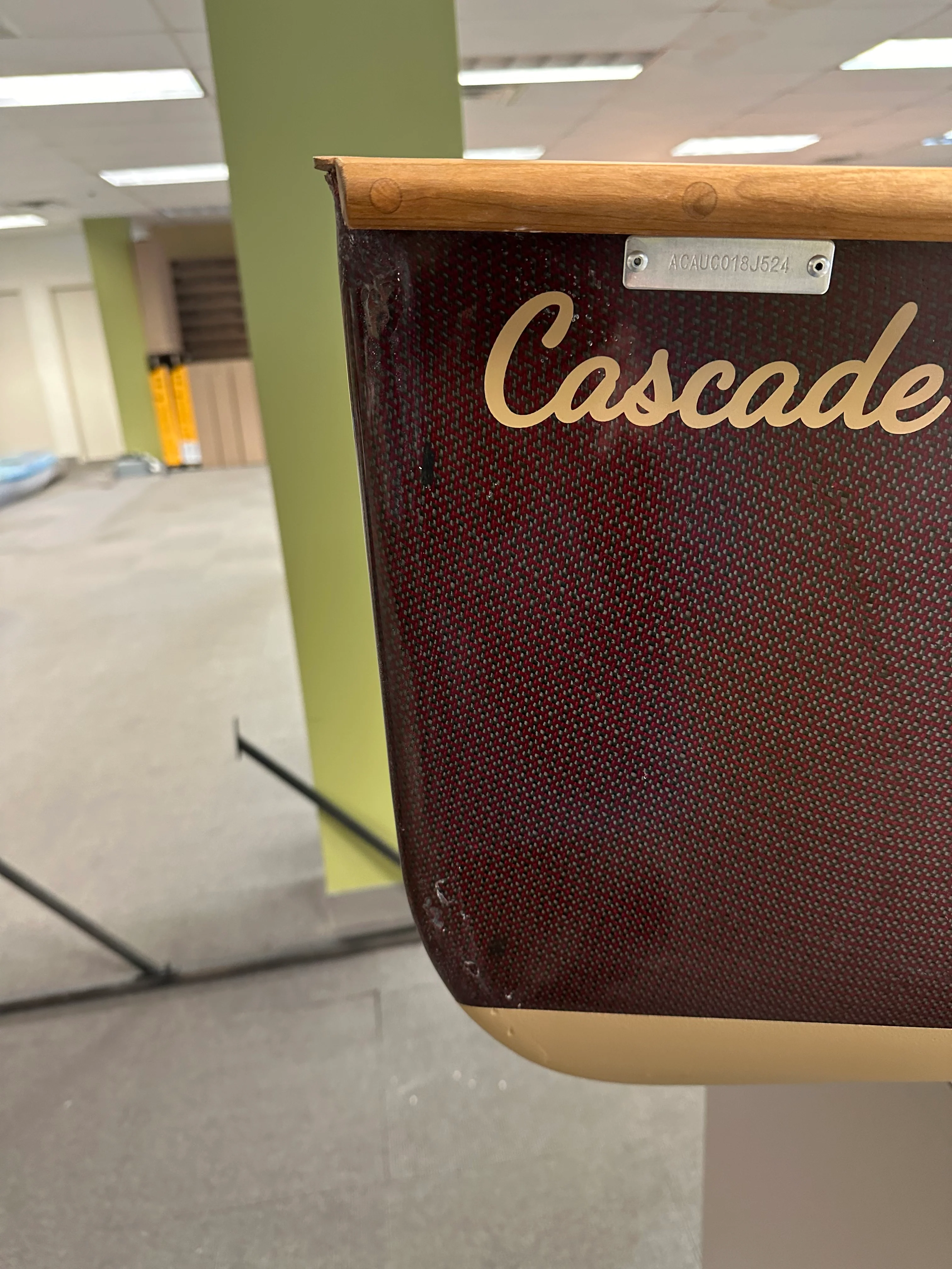 Upper Cascade 12' Canoe Display Model 28LBS Brown Carbon/Kevlar - Image 4